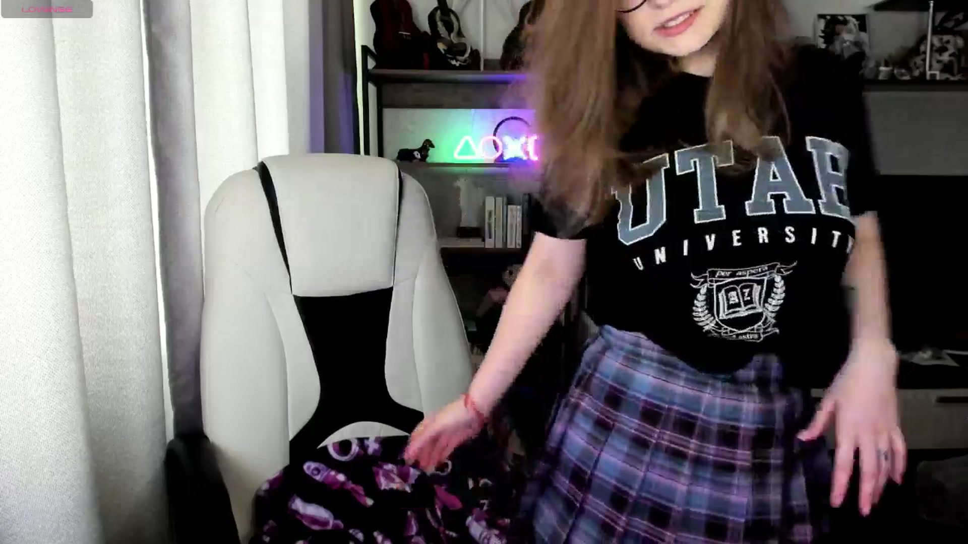 Gallery image thumbnail from MewTwo's myfreecams stream on, 07/02/2025, 09:48 image 12 of 20