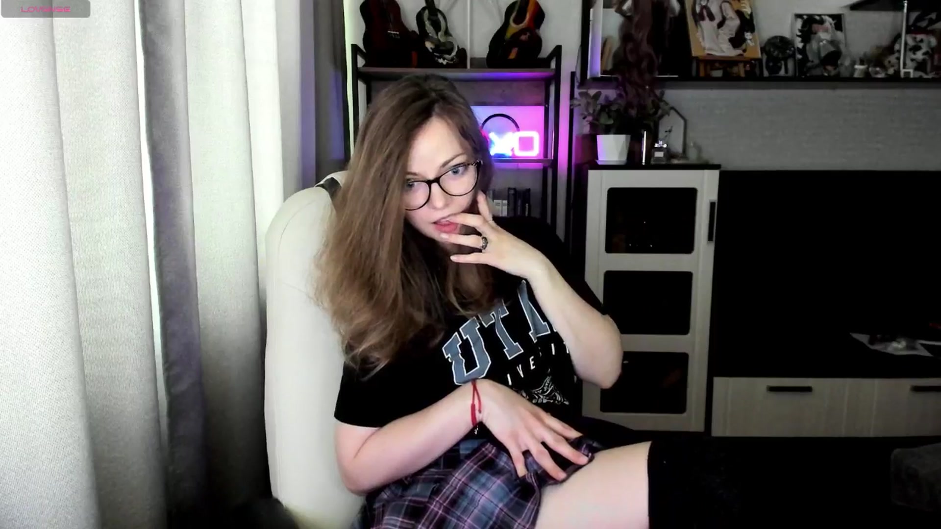 Gallery image thumbnail from MewTwo's myfreecams stream on, 07/02/2025, 09:48 image 20 of 20