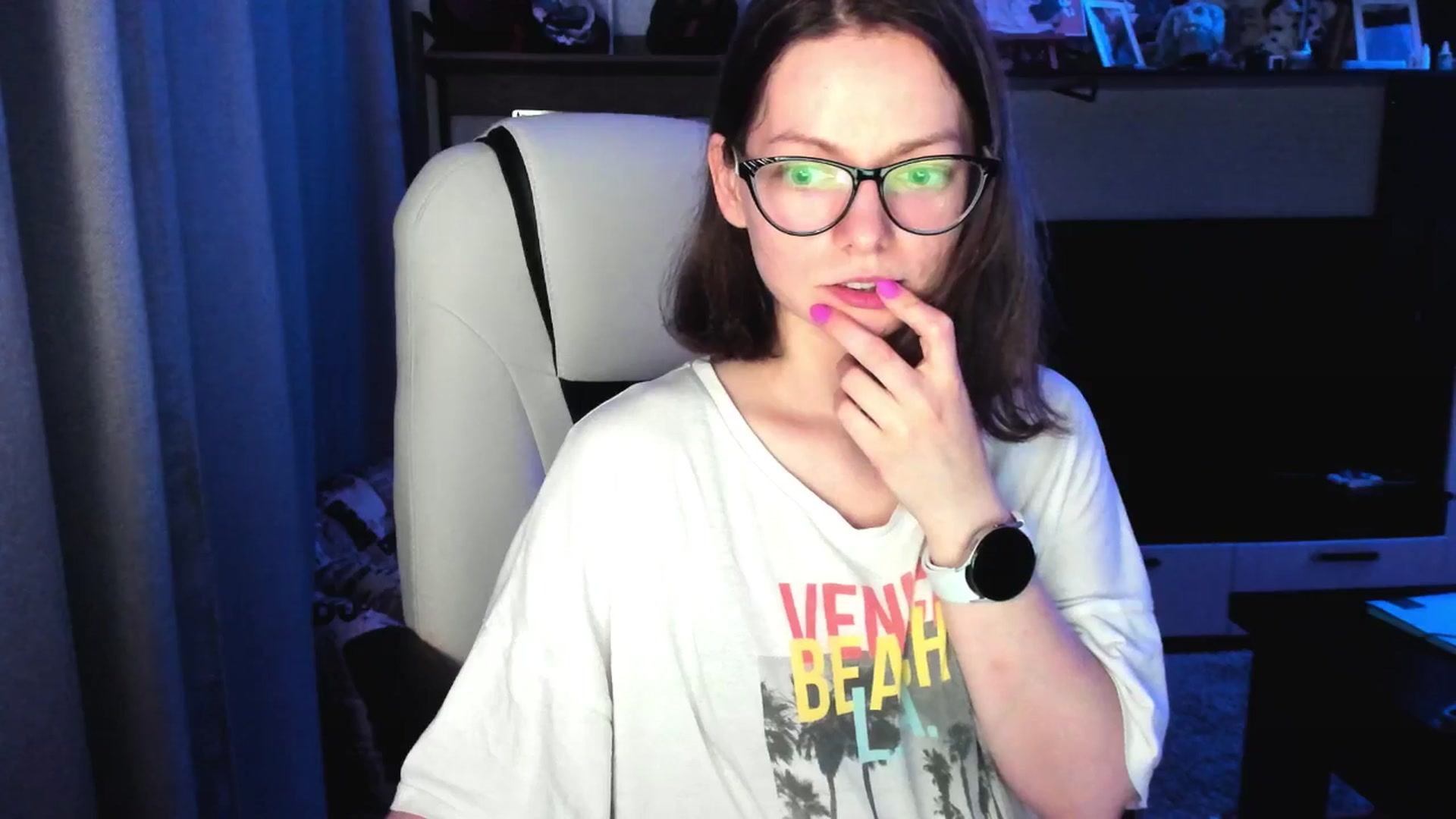Gallery image thumbnail from MewTwo's myfreecams stream on, 08/12/2025, 22:26 image 14 of 20