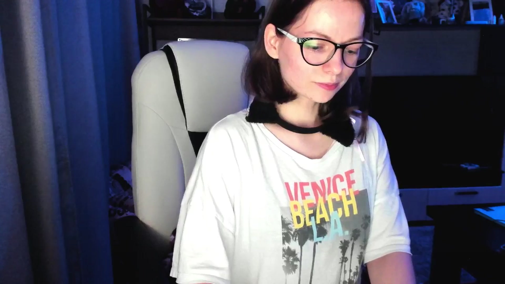 Gallery image thumbnail from MewTwo's myfreecams stream on, 08/12/2025, 22:26 image 5 of 20