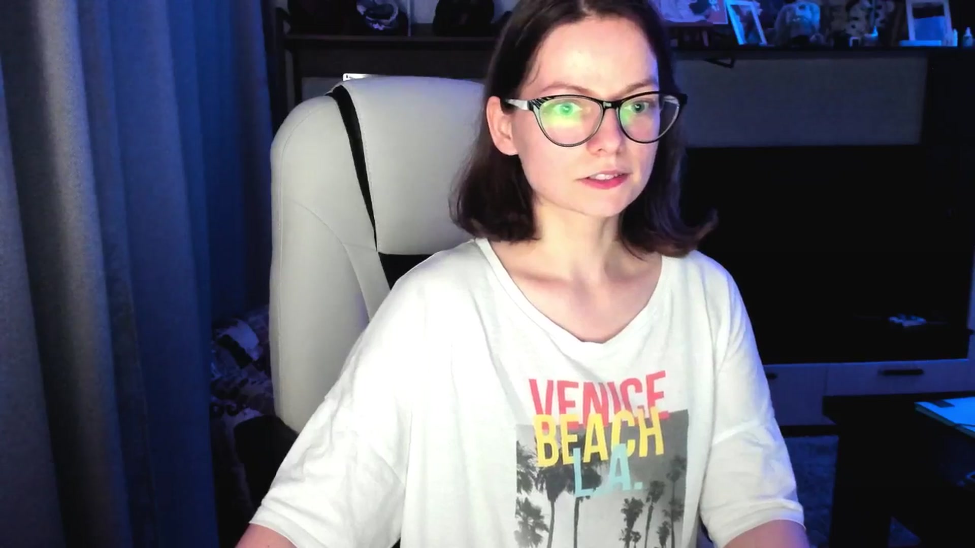 Gallery image thumbnail from MewTwo's myfreecams stream on, 08/12/2025, 22:26 image 16 of 20