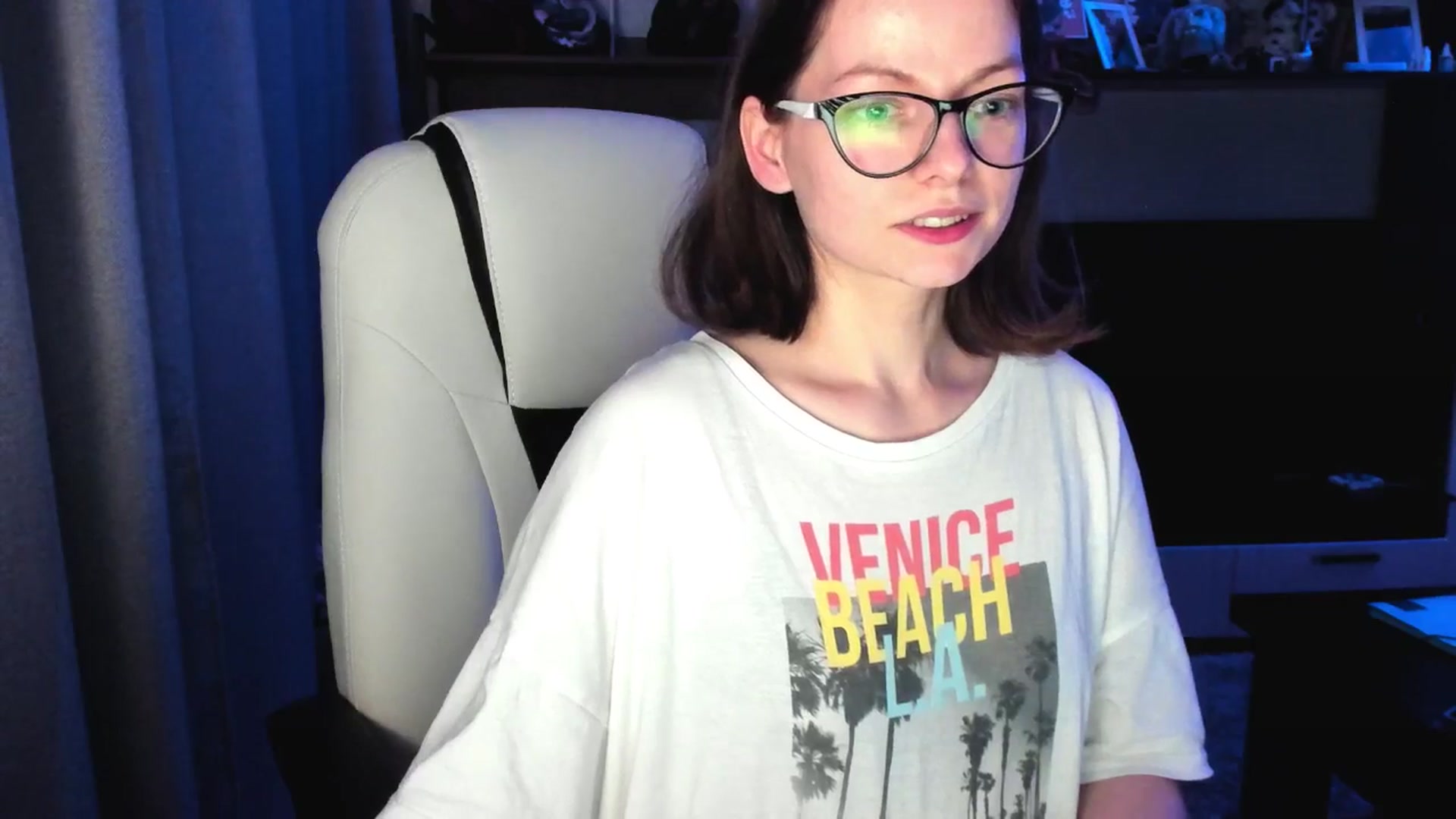 Gallery image thumbnail from MewTwo's myfreecams stream on, 08/12/2025, 22:58 image 19 of 20