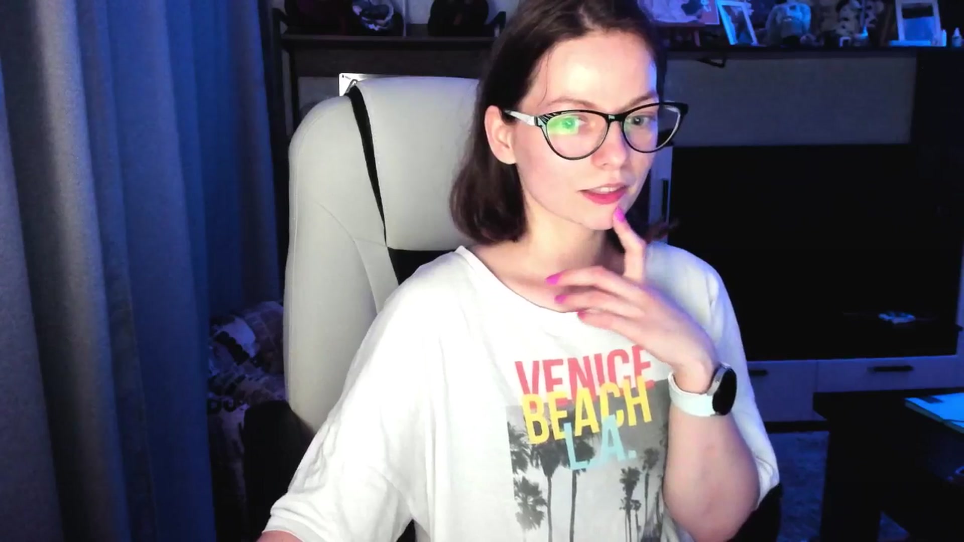 Gallery image thumbnail from MewTwo's myfreecams stream on, 08/12/2025, 22:58 image 7 of 20