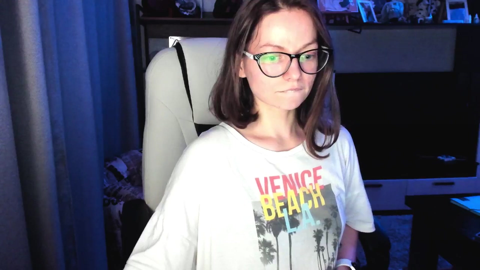 Gallery image thumbnail from MewTwo's myfreecams stream on, 08/12/2025, 22:58 image 5 of 20