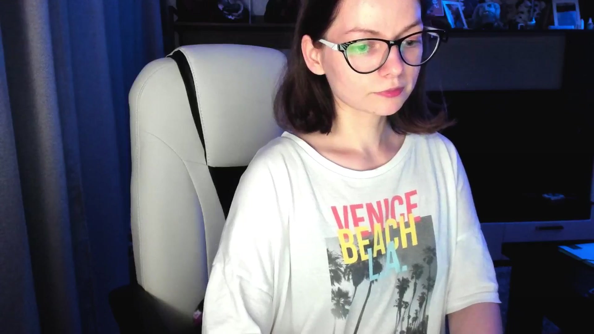 Gallery image thumbnail from MewTwo's myfreecams stream on, 08/12/2025, 22:58 image 18 of 20