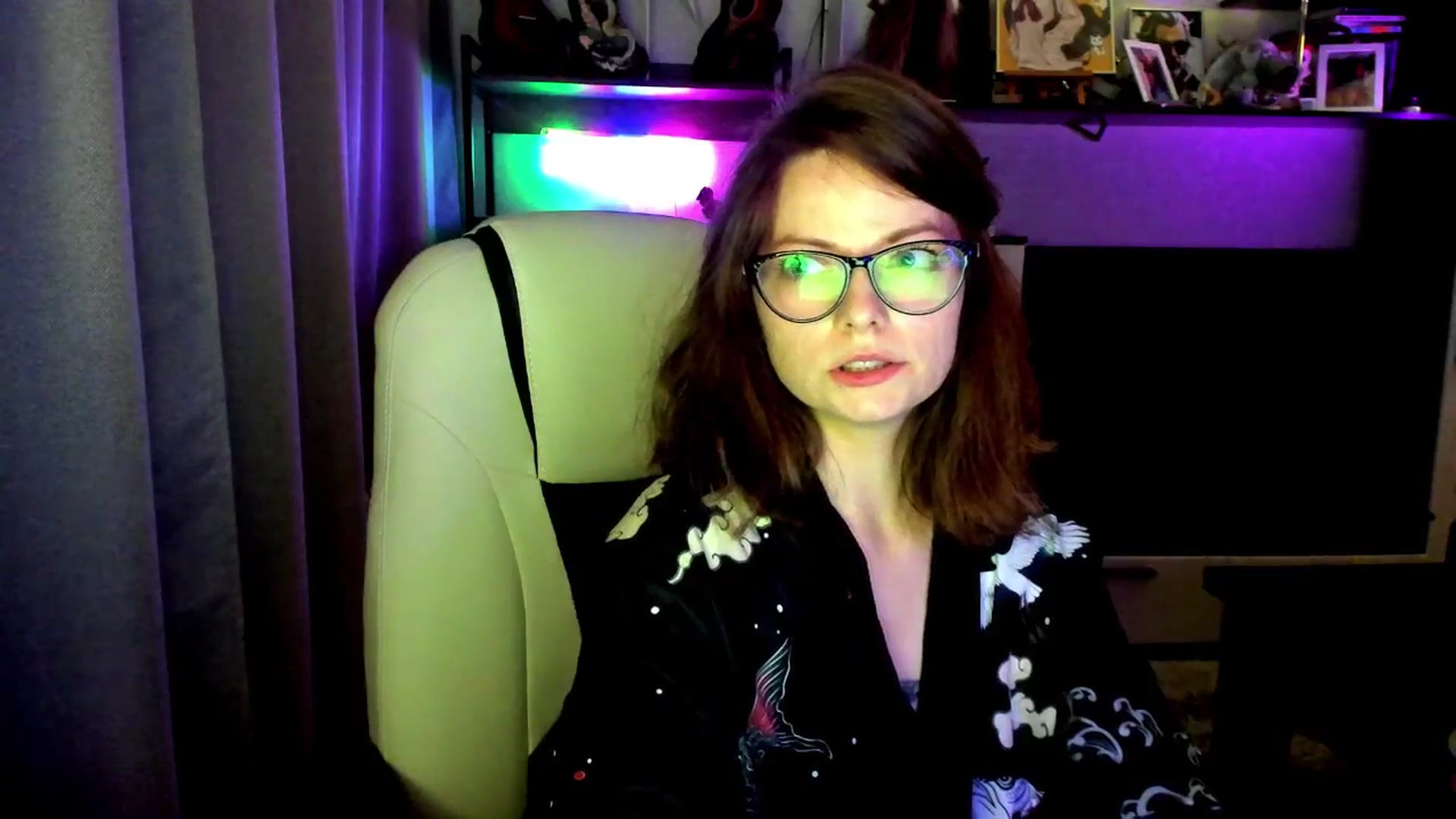 Gallery image thumbnail from MewTwo's myfreecams stream on, 09/23/2025, 19:32 image 4 of 20