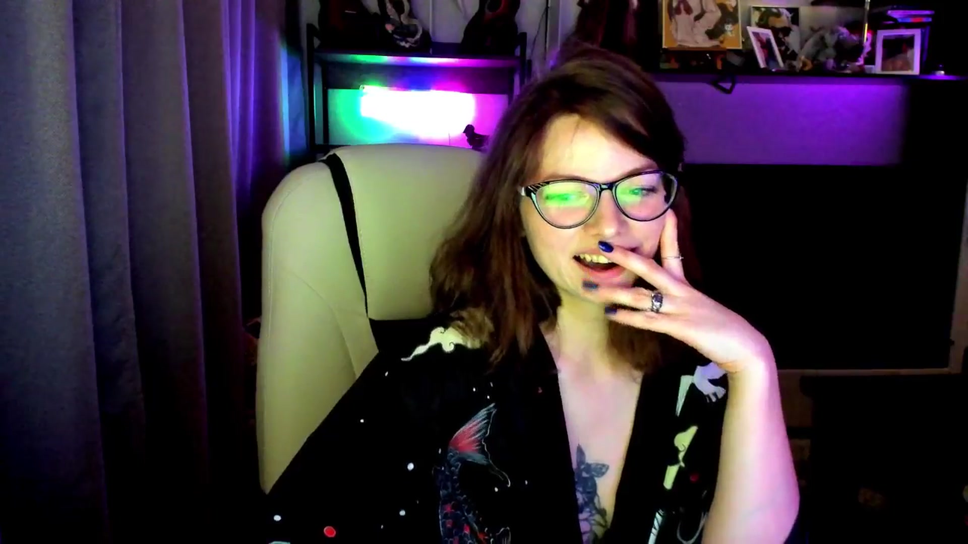 Gallery image thumbnail from MewTwo's myfreecams stream on, 09/23/2025, 19:32 image 11 of 20
