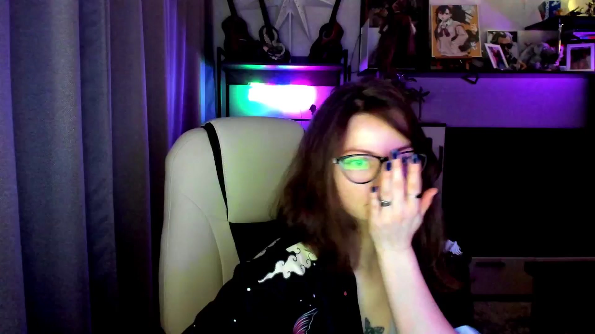 Gallery image thumbnail from MewTwo's myfreecams stream on, 09/23/2025, 20:18 image 10 of 20