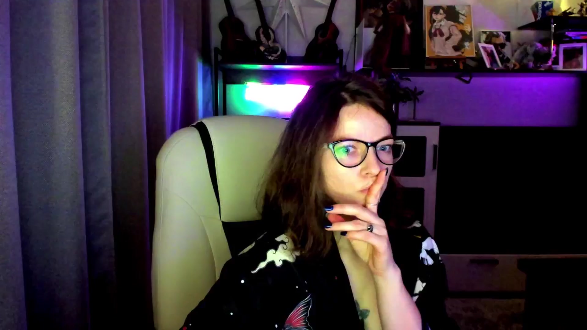 Gallery image thumbnail from MewTwo's myfreecams stream on, 09/23/2025, 20:18 image 14 of 20