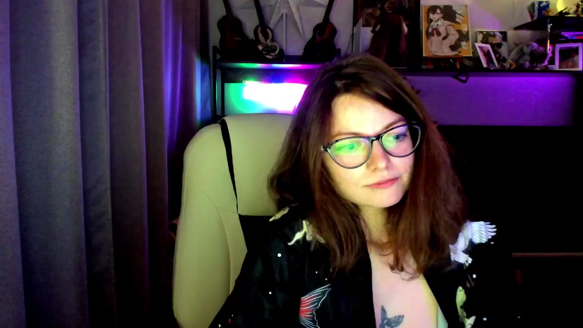 Gallery image thumbnail from MewTwo's myfreecams stream on, 09/23/2025, 20:18 image 4 of 20