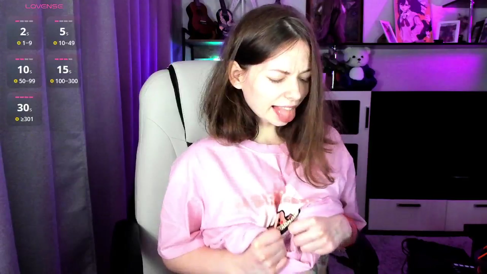 Gallery image thumbnail from MewTwo's myfreecams stream on, 10/06/2025, 01:56 image 20 of 20