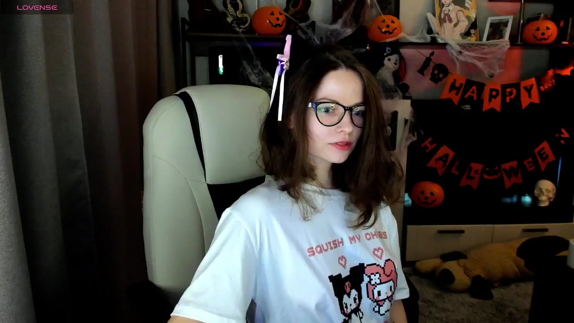 Gallery image thumbnail from MewTwo's myfreecams stream on, 10/27/2025, 24:01 image 14 of 20