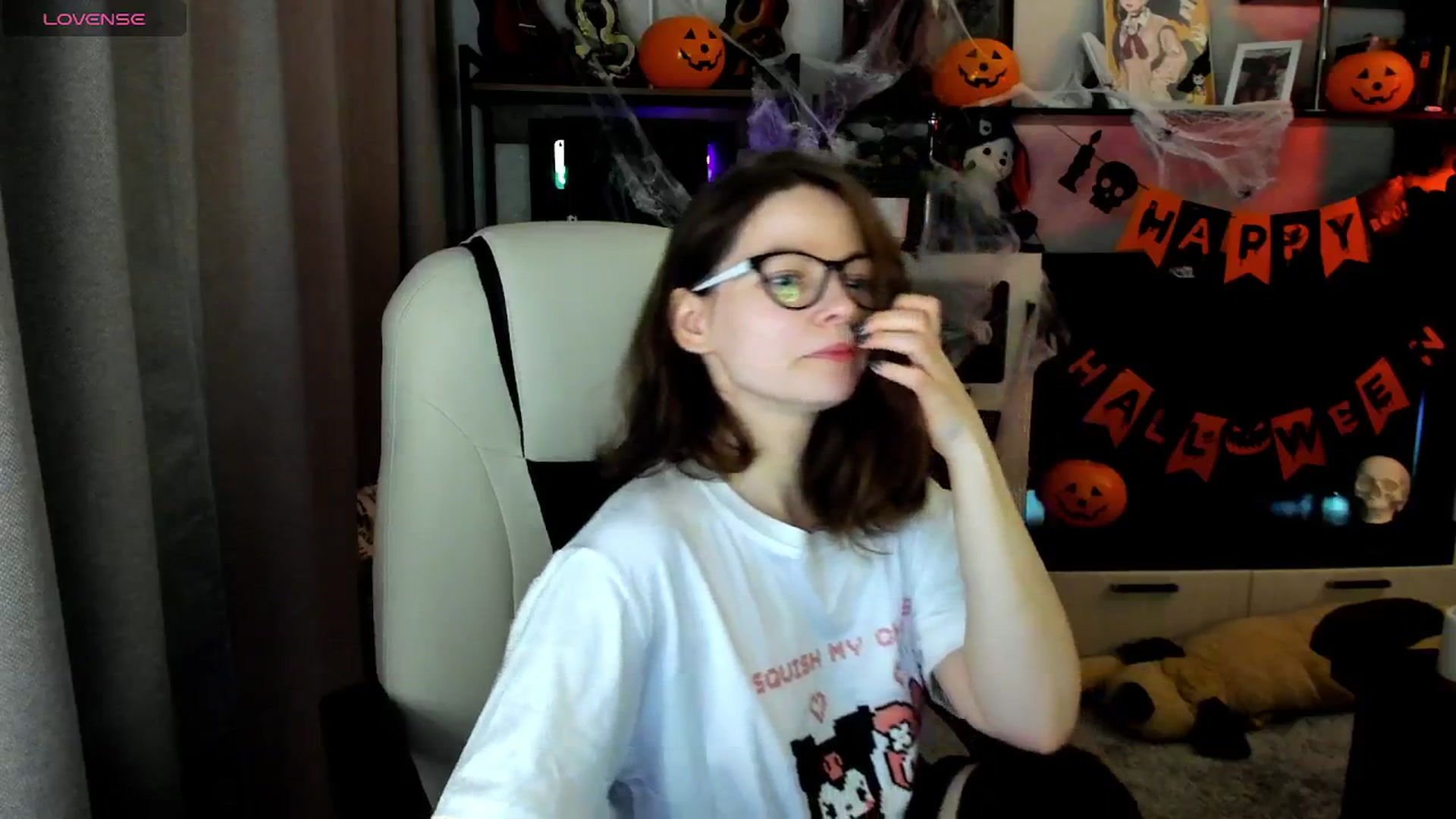 Gallery image thumbnail from MewTwo's myfreecams stream on, 10/27/2025, 24:48 image 20 of 20