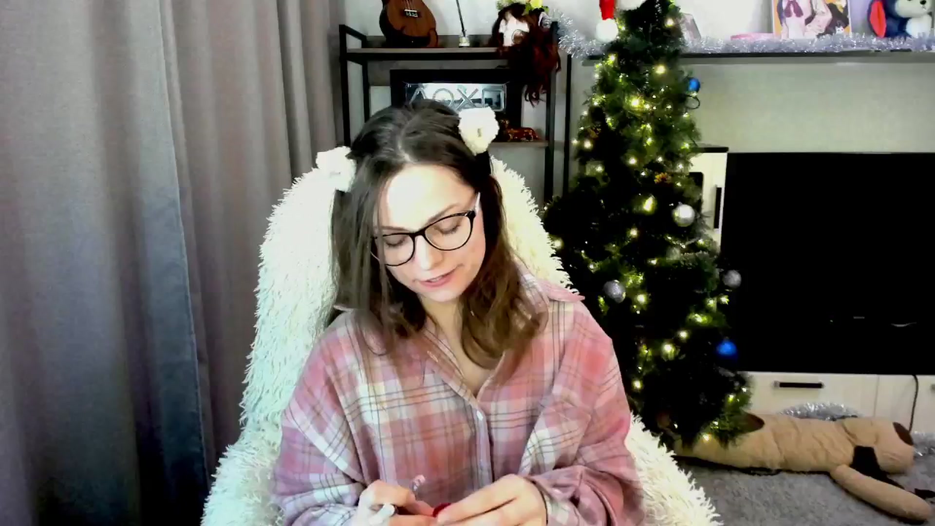 Gallery image thumbnail from MewTwo's myfreecams stream on, 02/03/2026, 21:54 image 2 of 20