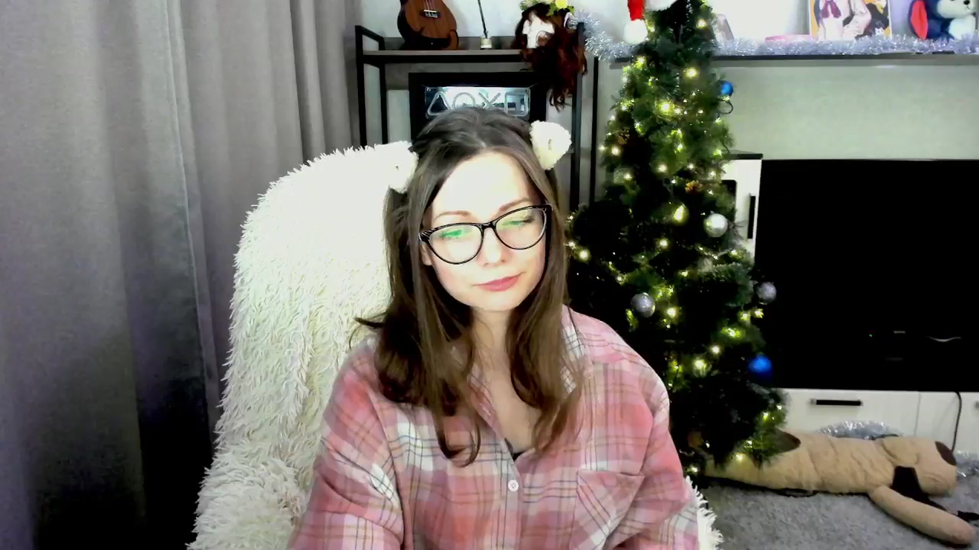 Gallery image thumbnail from MewTwo's myfreecams stream on, 02/03/2026, 21:54 image 10 of 20