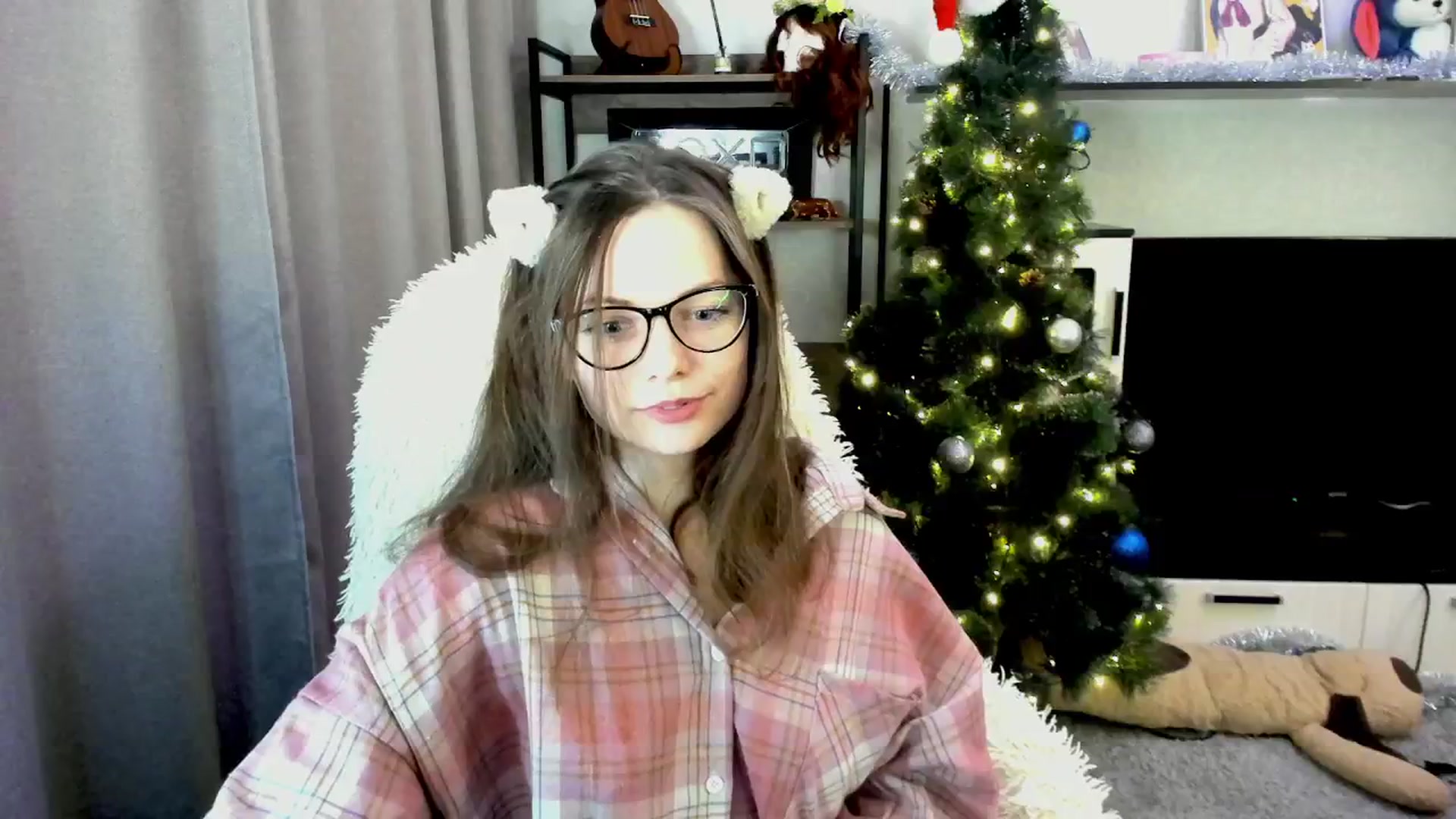Gallery image thumbnail from MewTwo's myfreecams stream on, 02/03/2026, 21:54 image 3 of 20