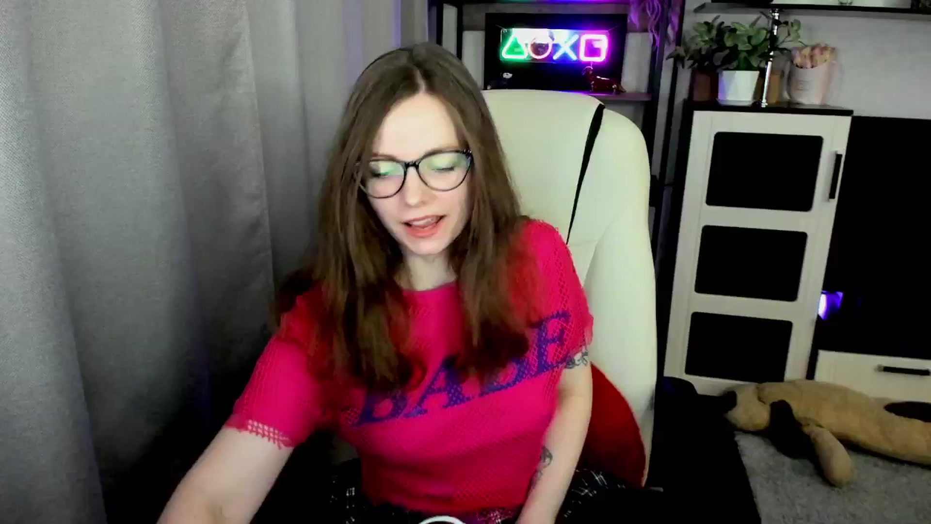 Gallery image thumbnail from MewTwo's myfreecams stream on, 04/02/2026, 14:35 image 4 of 20