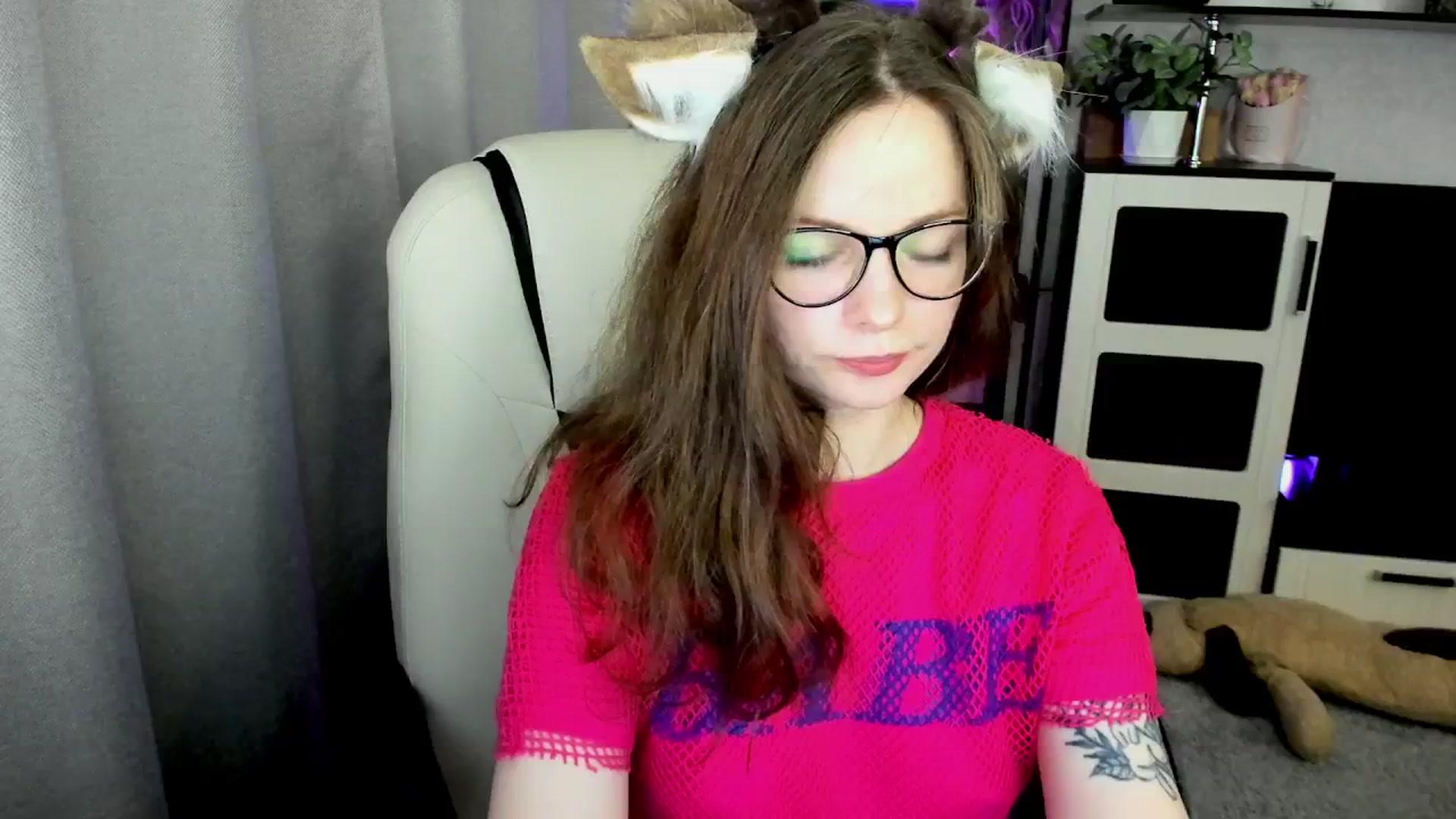 Gallery image thumbnail from MewTwo's myfreecams stream on, 04/02/2026, 14:35 image 10 of 20