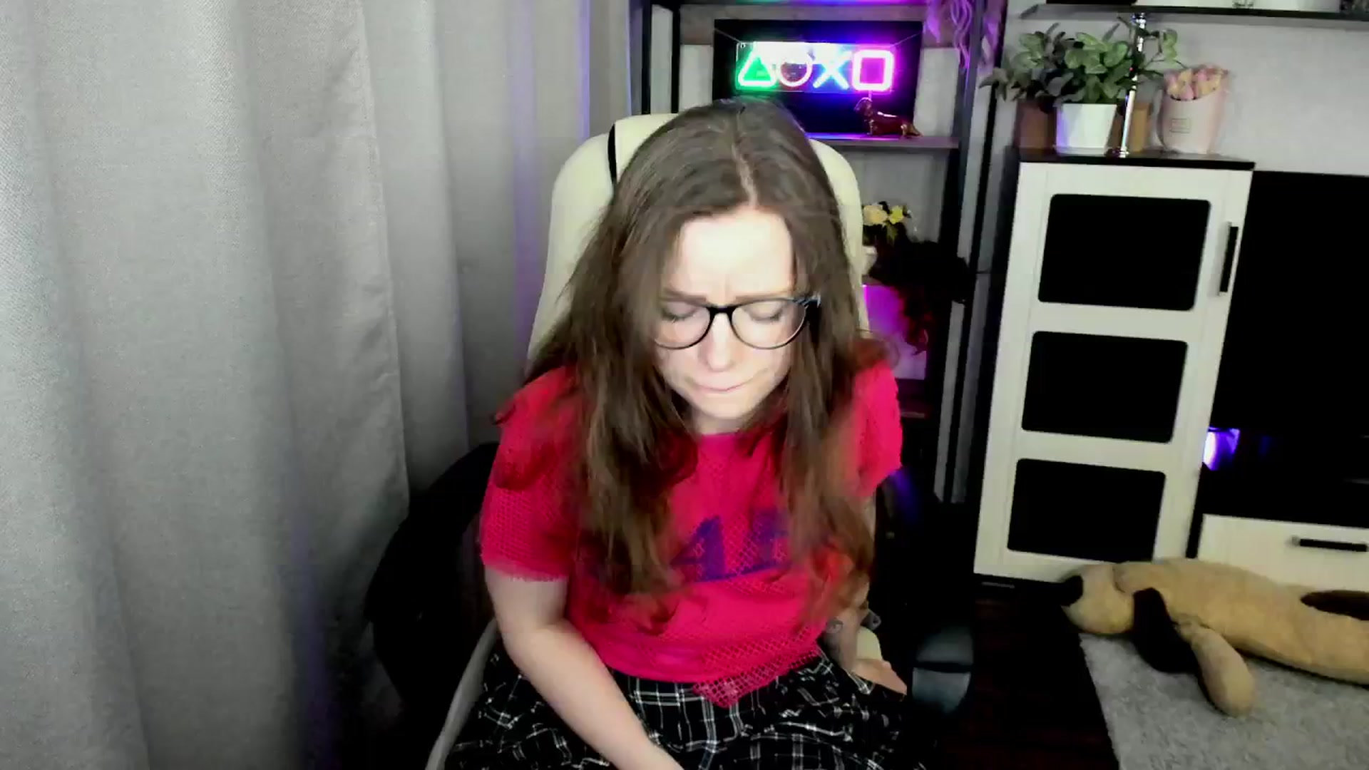 Gallery image thumbnail from MewTwo's myfreecams stream on, 04/02/2026, 14:35 image 8 of 20