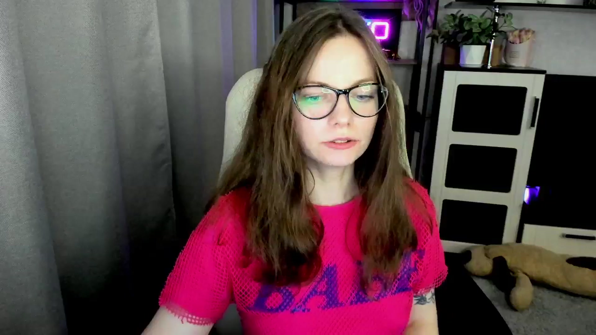 Gallery image thumbnail from MewTwo's myfreecams stream on, 04/02/2026, 14:35 image 16 of 20