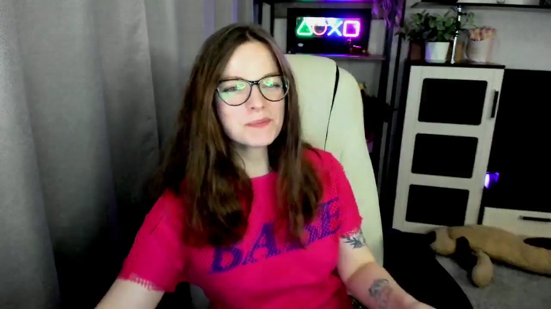 Gallery image thumbnail from MewTwo's myfreecams stream on, 04/02/2026, 14:35 image 17 of 20
