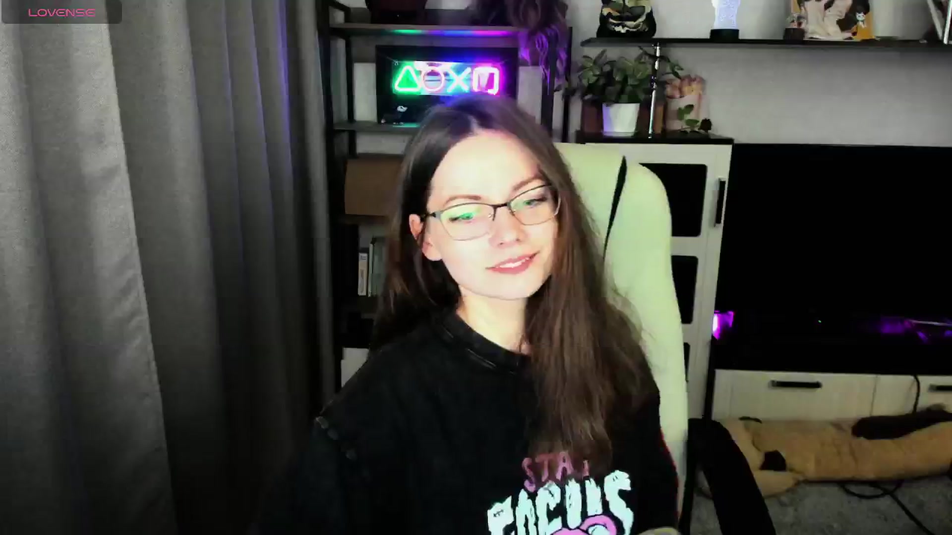 Gallery image thumbnail from MewTwo's myfreecams stream on, 05/03/2026, 24:36 image 11 of 20