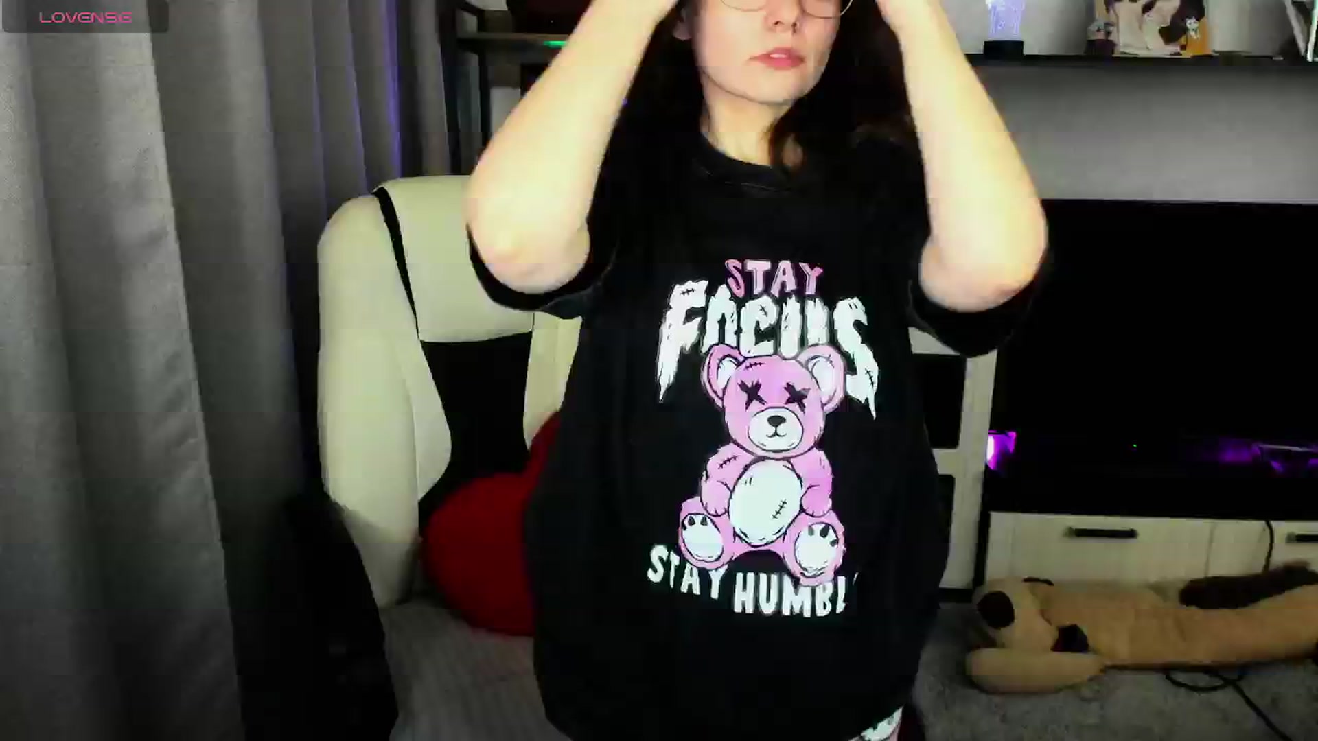Gallery image thumbnail from MewTwo's myfreecams stream on, 05/03/2026, 24:36 image 15 of 20