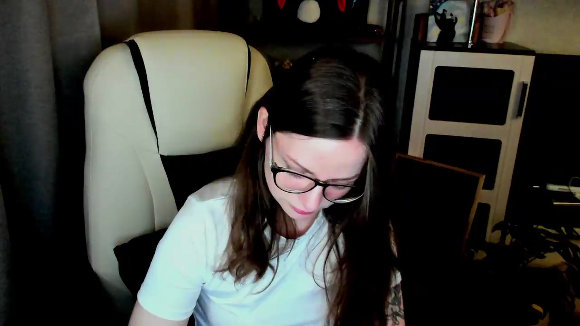 Gallery image thumbnail from MewTwo's myfreecams stream on, 05/30/2026, 19:29 image 16 of 20