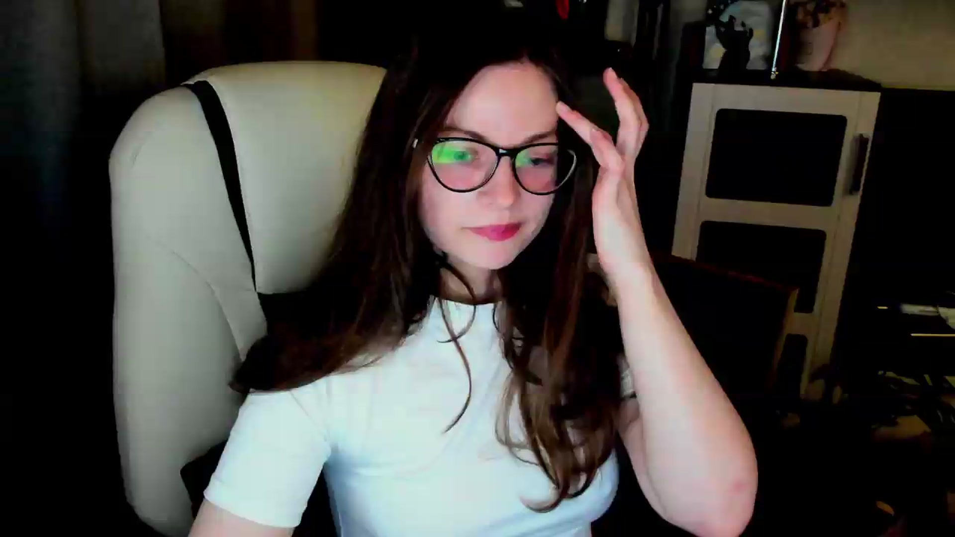 Gallery image thumbnail from MewTwo's myfreecams stream on, 05/30/2026, 19:29 image 9 of 20