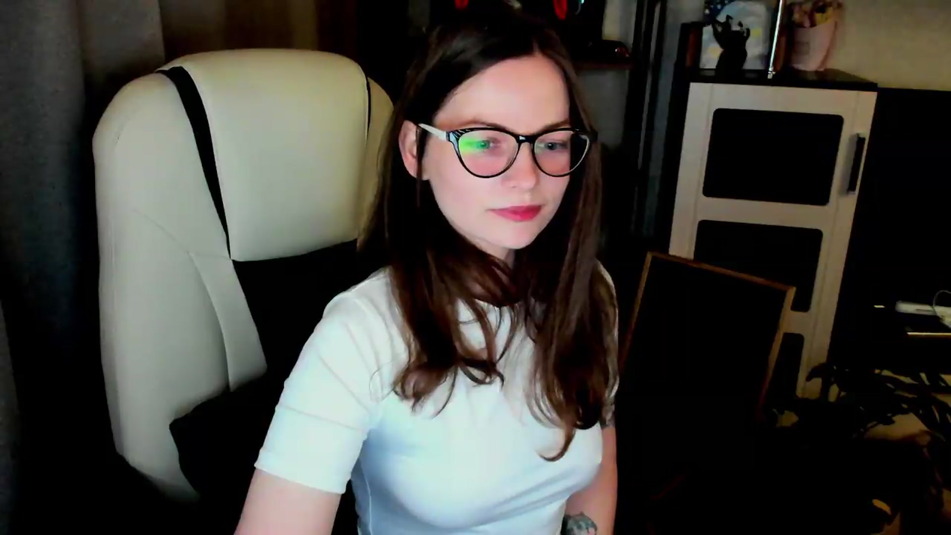 Gallery image thumbnail from MewTwo's myfreecams stream on, 05/30/2026, 19:29 image 20 of 20