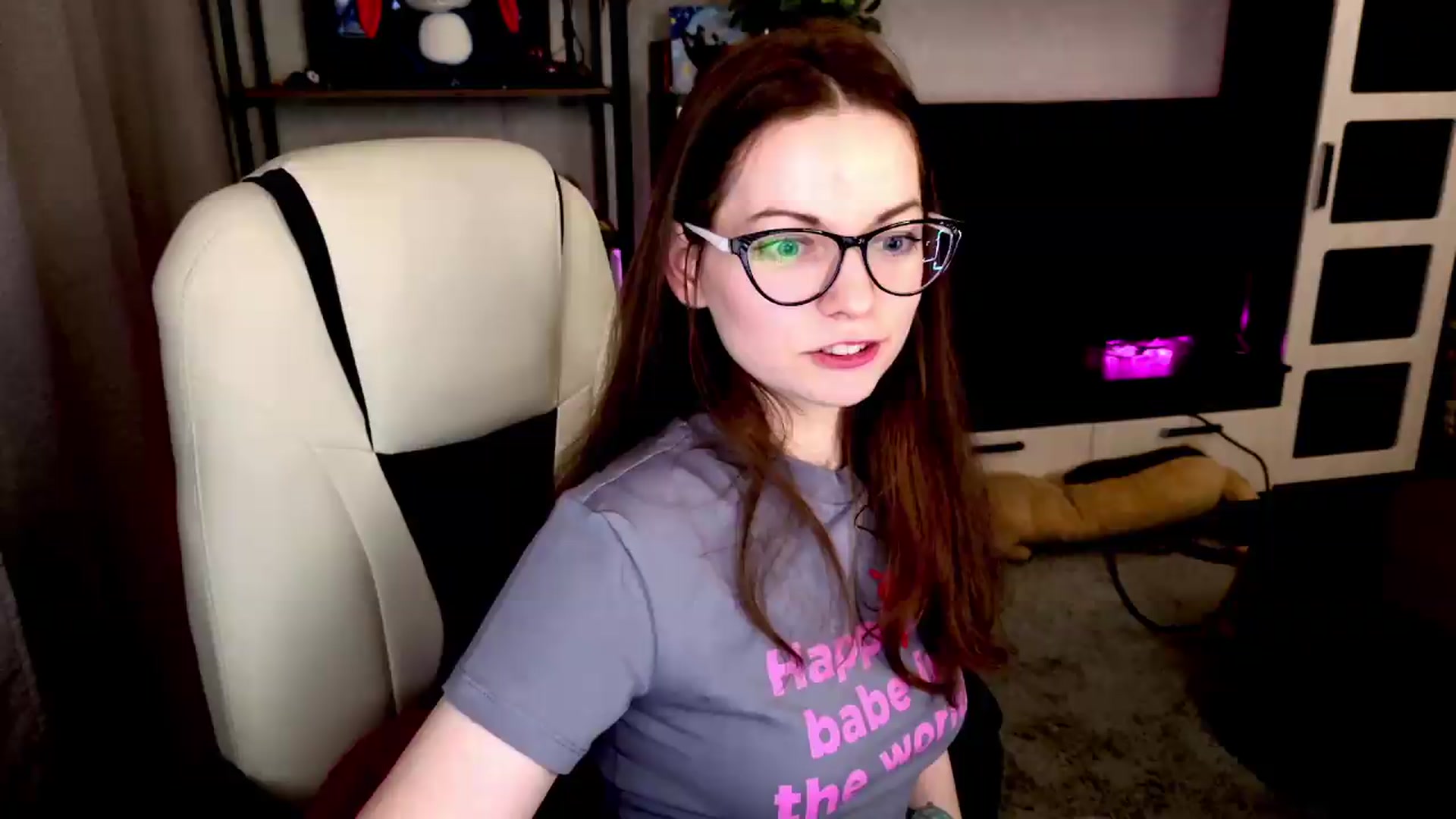Gallery image thumbnail from MewTwo's myfreecams stream on, 08/18/2026, 01:42 image 14 of 20
