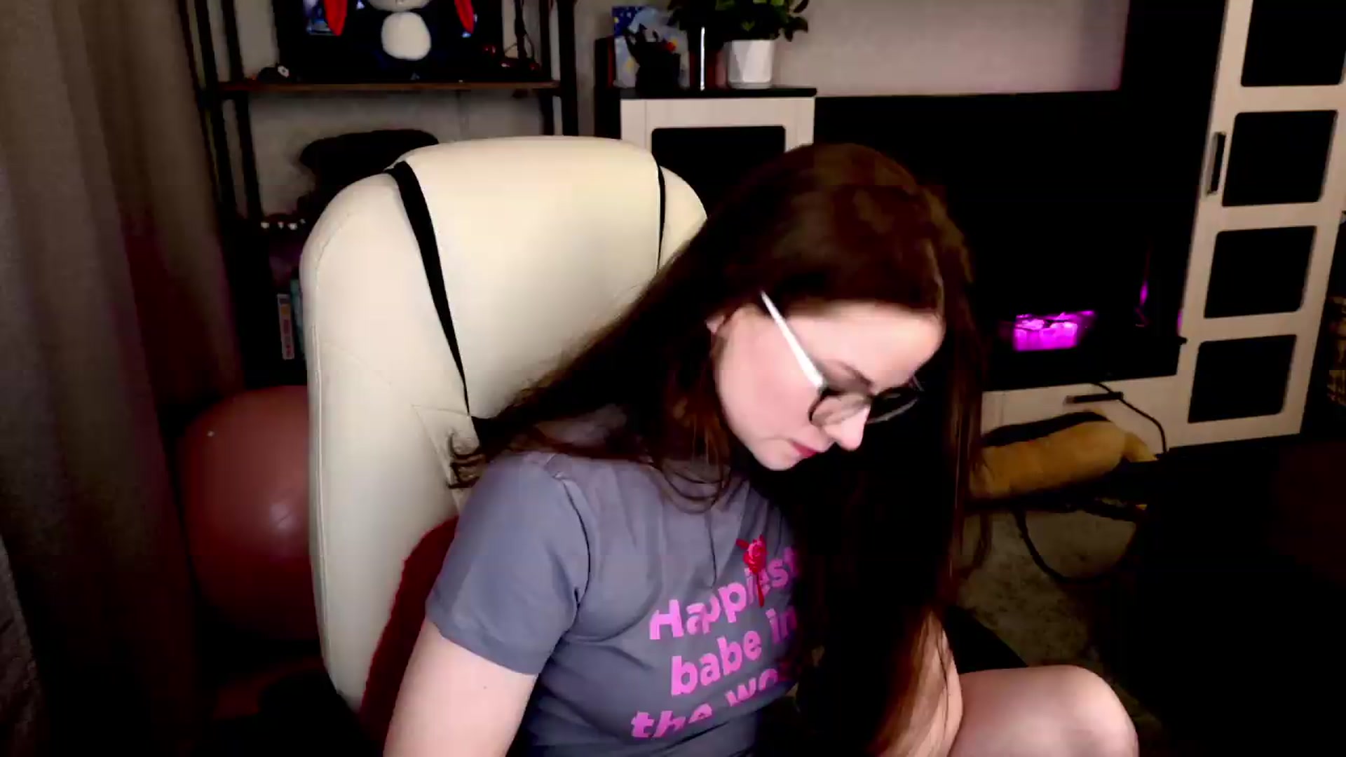 Gallery image thumbnail from MewTwo's myfreecams stream on, 08/18/2026, 01:42 image 1 of 20