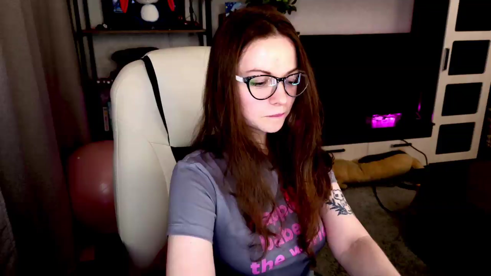 Gallery image thumbnail from MewTwo's myfreecams stream on, 08/18/2026, 01:42 image 11 of 20