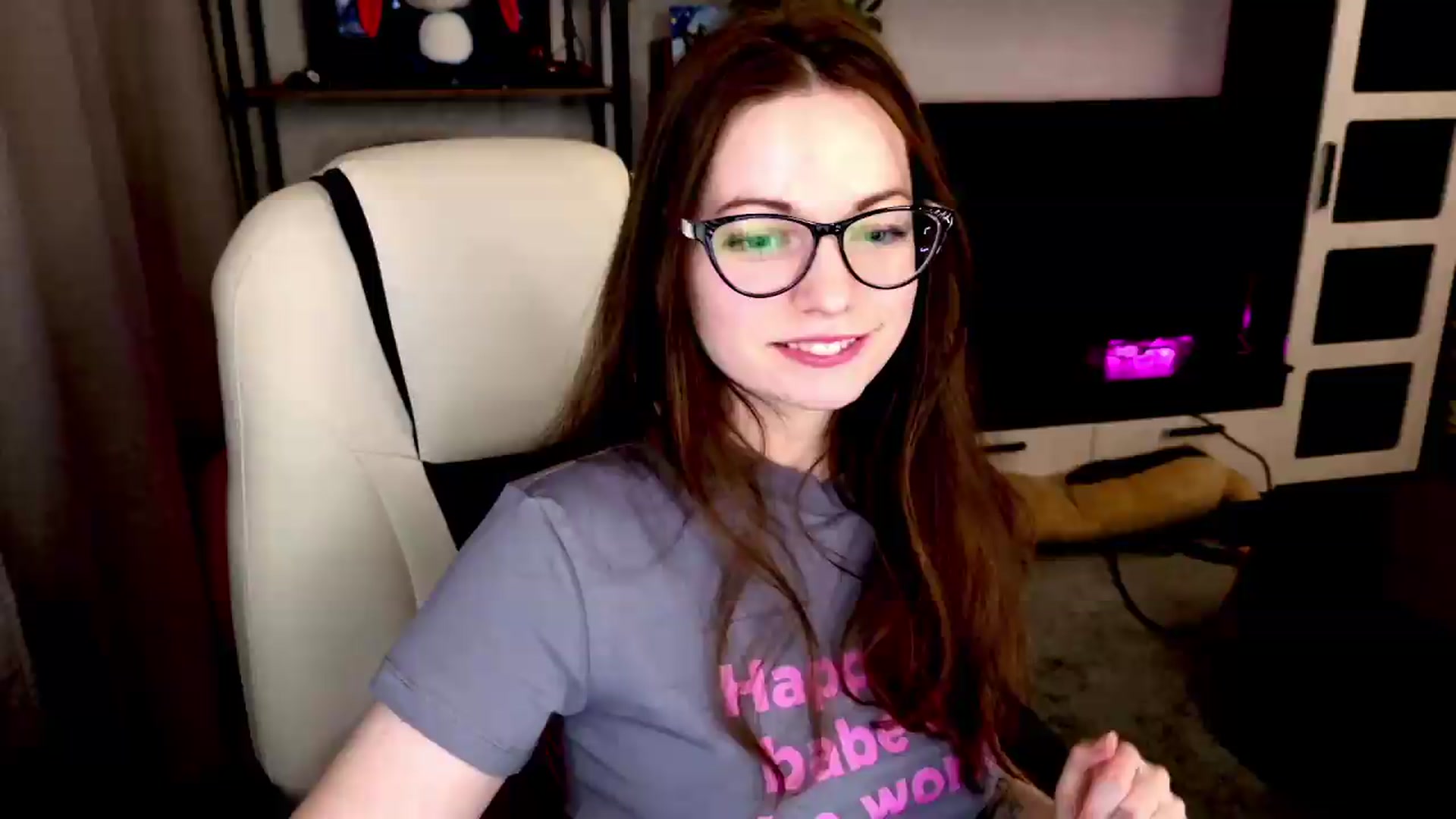 Gallery image thumbnail from MewTwo's myfreecams stream on, 08/18/2026, 01:42 image 16 of 20