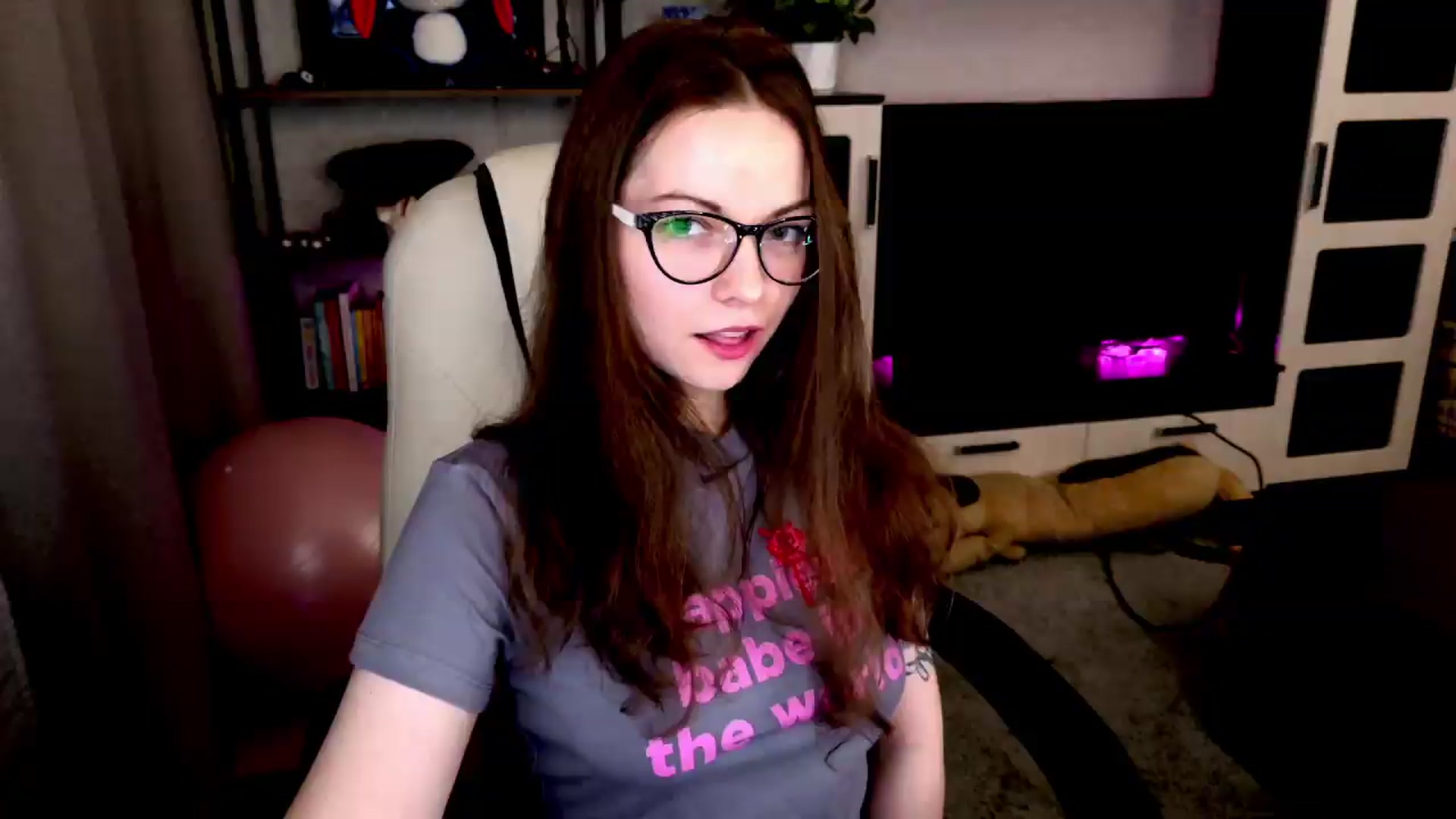 Gallery image thumbnail from MewTwo's myfreecams stream on, 08/18/2026, 01:42 image 8 of 20