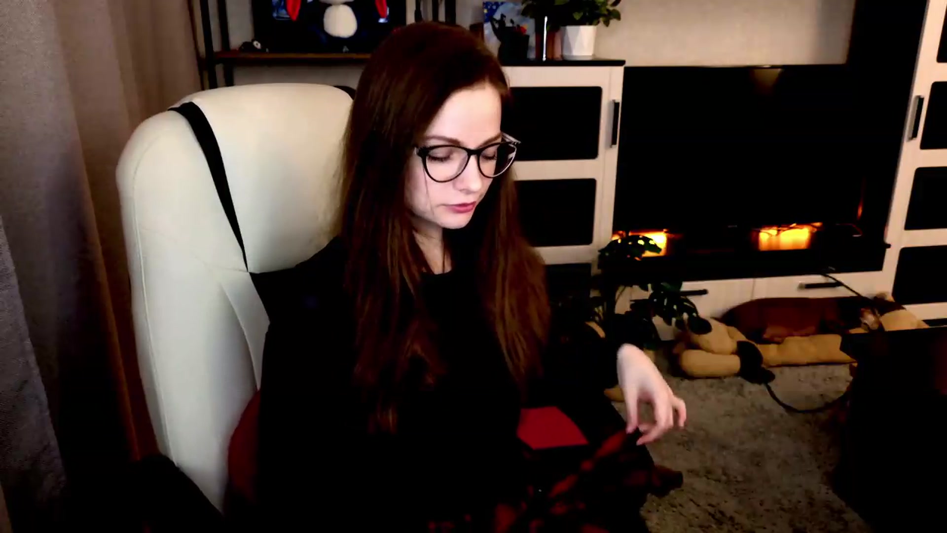 Gallery image thumbnail from MewTwo's myfreecams stream on, 08/19/2026, 24:02 image 11 of 20