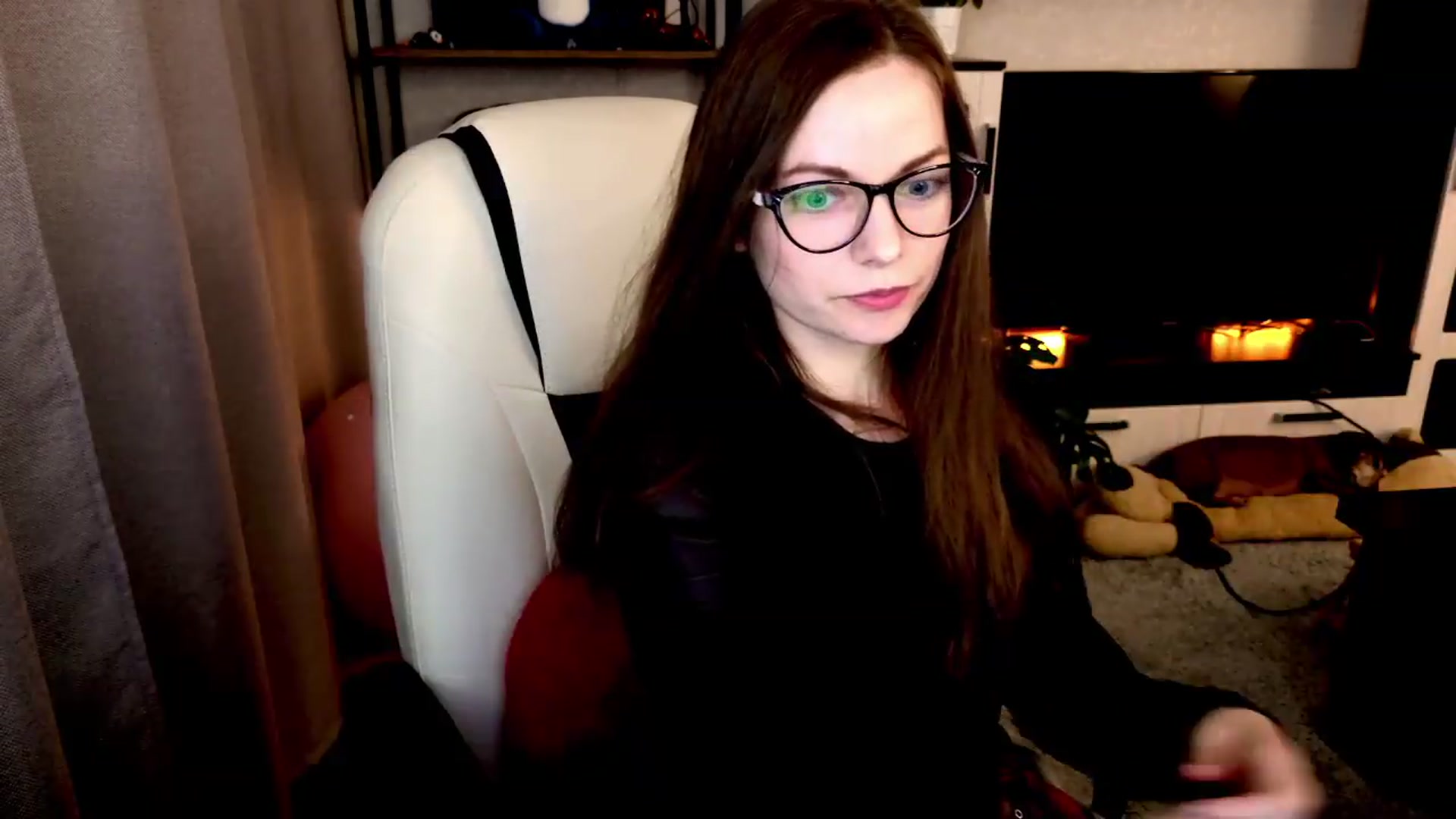 Gallery image thumbnail from MewTwo's myfreecams stream on, 08/19/2026, 24:02 image 20 of 20