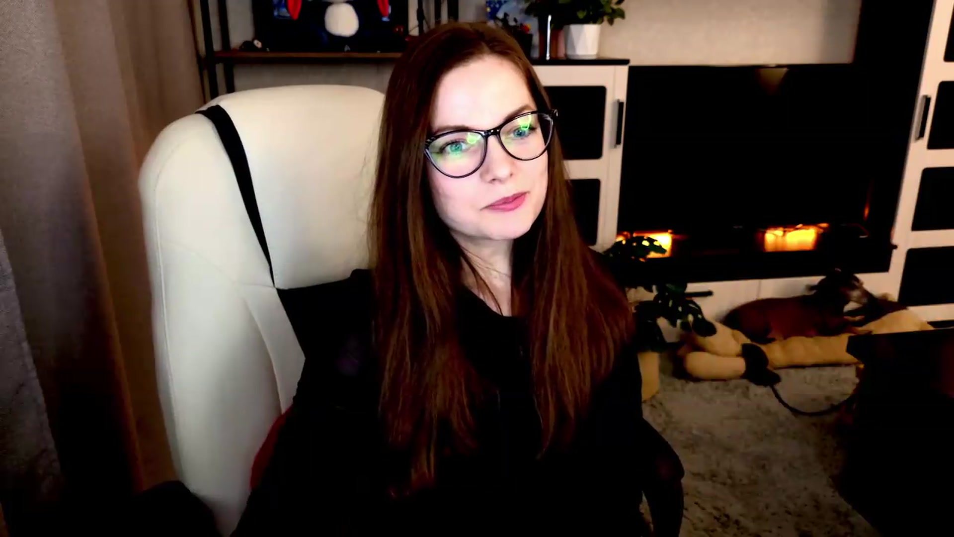 Gallery image thumbnail from MewTwo's myfreecams stream on, 08/19/2026, 24:02 image 2 of 20