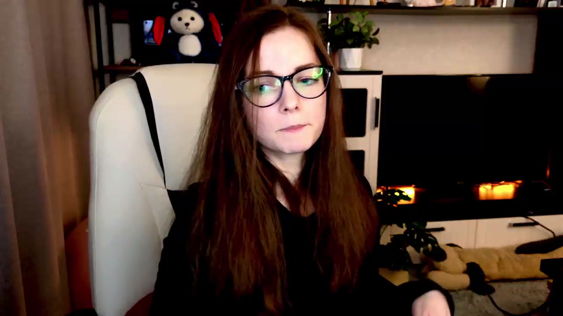 Gallery image thumbnail from MewTwo's myfreecams stream on, 08/19/2026, 01:50 image 20 of 20