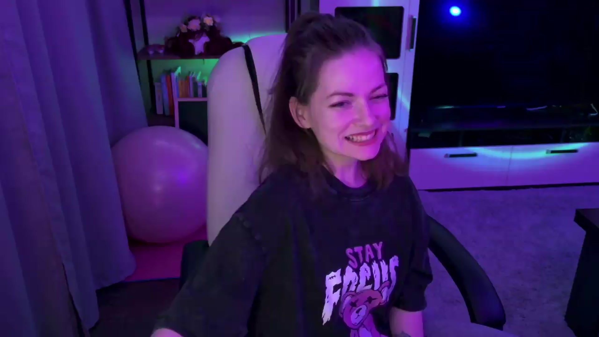 Gallery image thumbnail from MewTwoBDAY's myfreecams stream on, 06/29/2026, 18:59 image 16 of 20