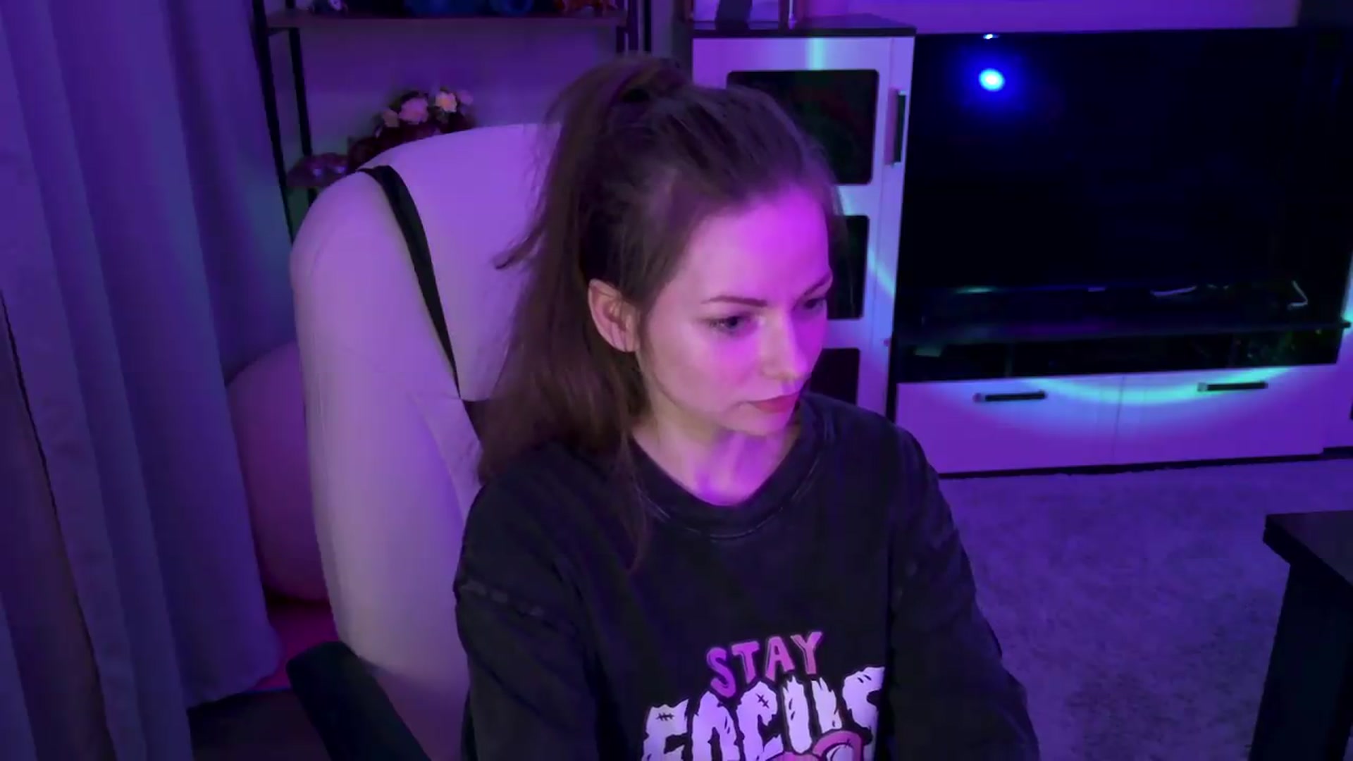 Gallery image thumbnail from MewTwoBDAY's myfreecams stream on, 06/29/2026, 19:33 image 5 of 20