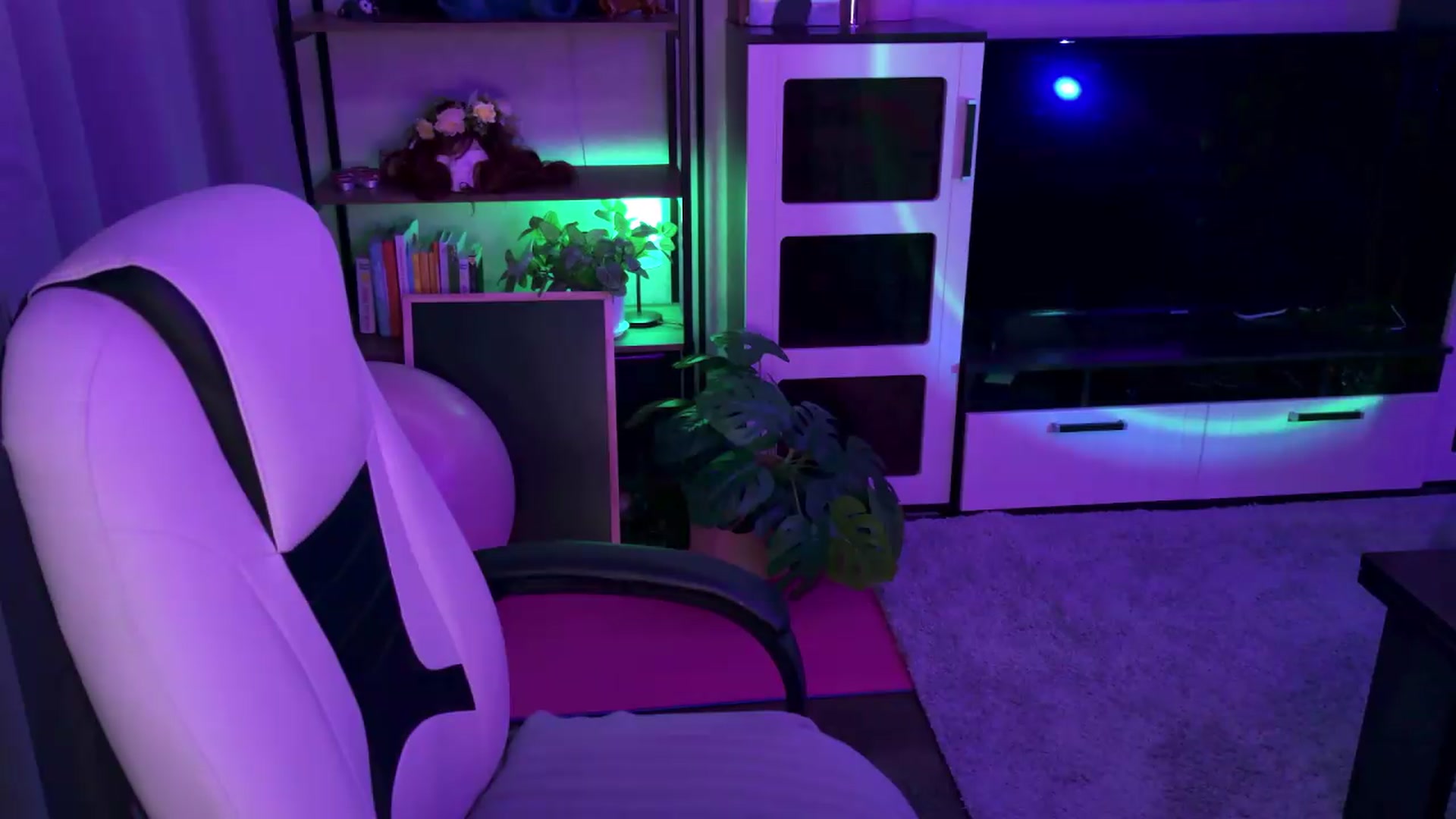 Gallery image thumbnail from MewTwoBDAY's myfreecams stream on, 06/29/2026, 19:33 image 19 of 20