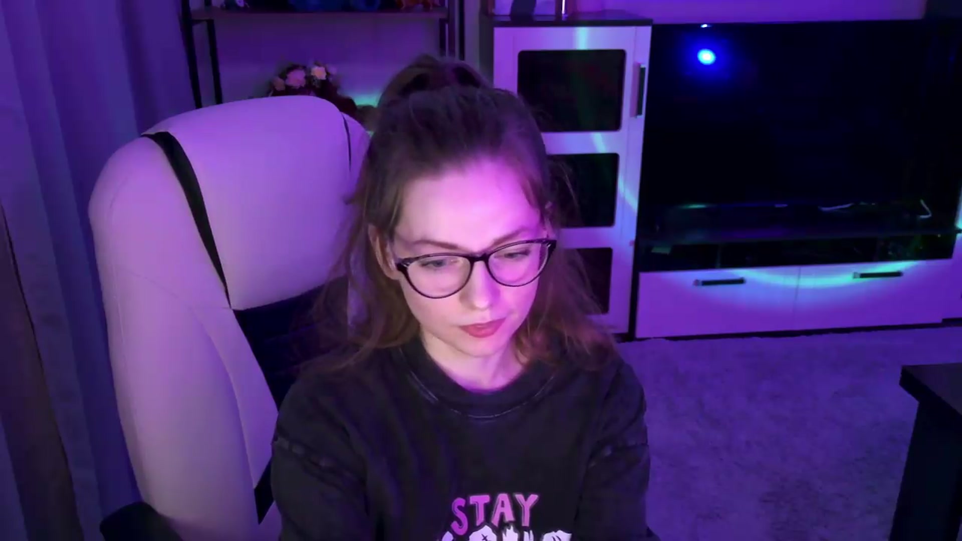 Gallery image thumbnail from MewTwoBDAY's myfreecams stream on, 06/29/2026, 19:33 image 10 of 20