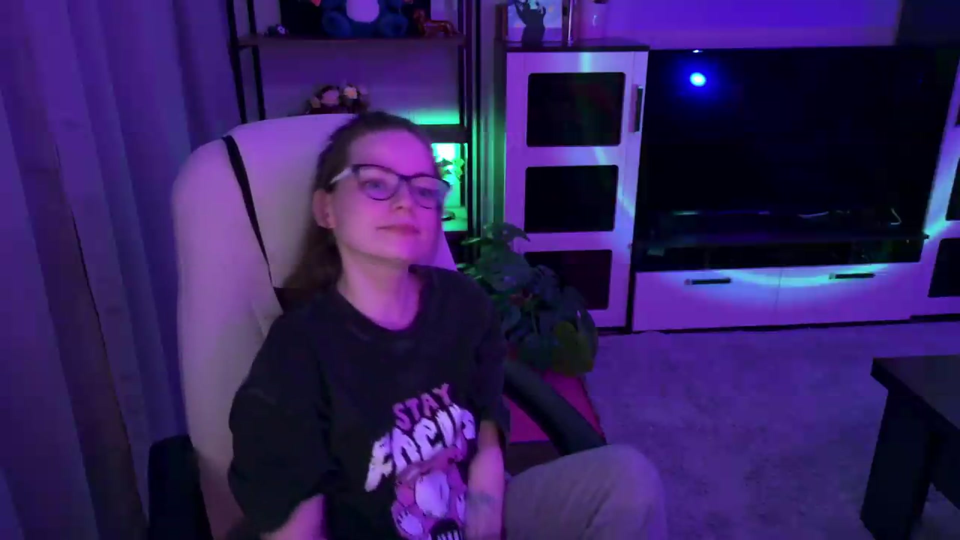 Gallery image thumbnail from MewTwoBDAY's myfreecams stream on, 06/29/2026, 20:09 image 19 of 20