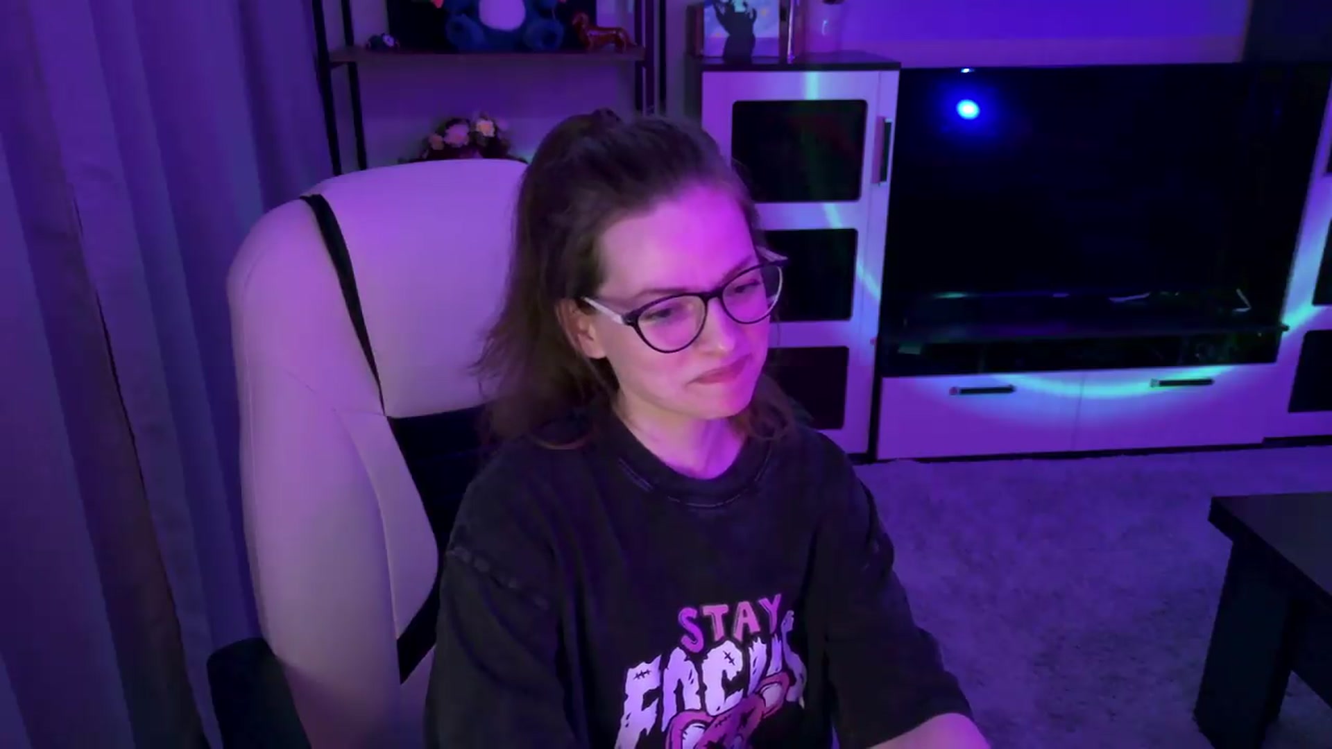 Gallery image thumbnail from MewTwoBDAY's myfreecams stream on, 06/29/2026, 20:09 image 6 of 20