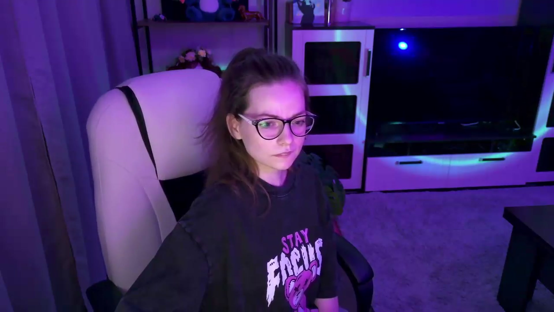 Gallery image thumbnail from MewTwoBDAY's myfreecams stream on, 06/29/2026, 20:09 image 18 of 20