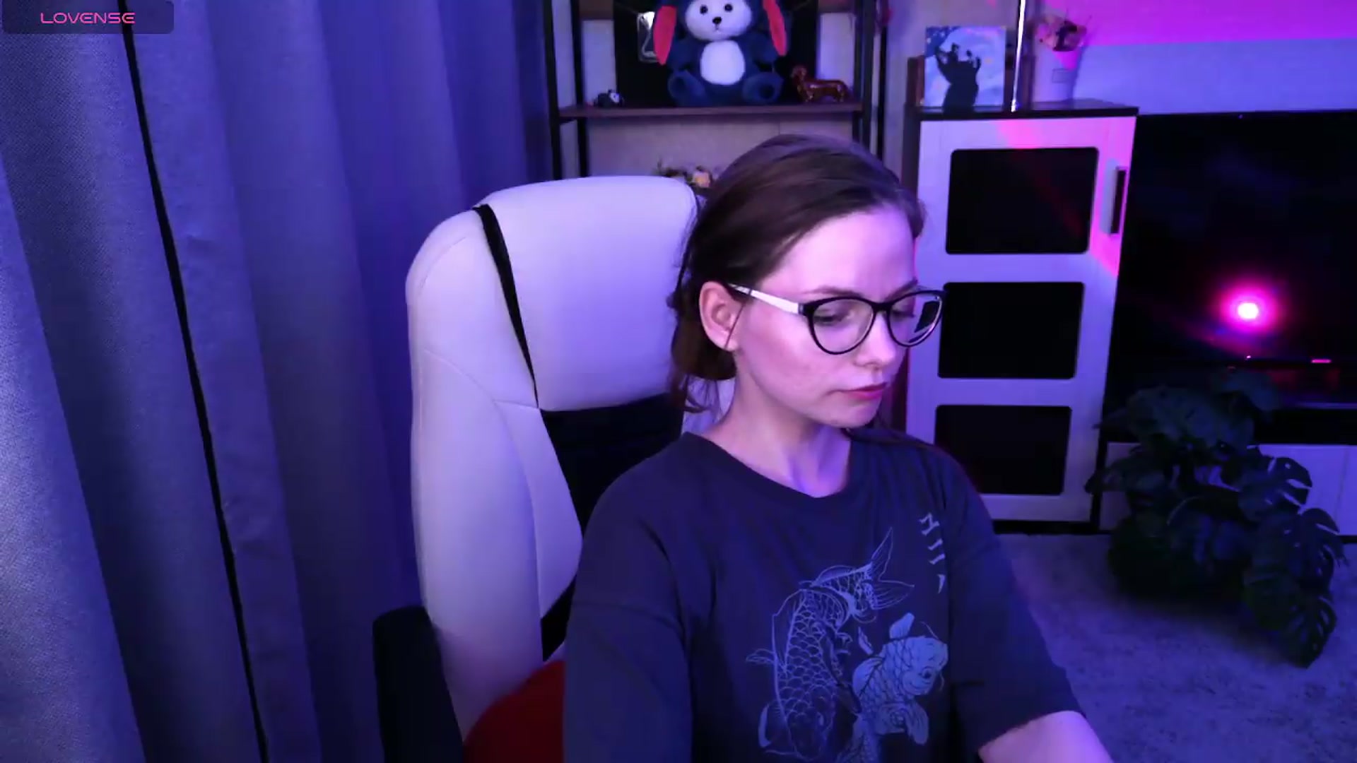 Gallery image thumbnail from MewTwoBDAY's myfreecams stream on, 07/01/2026, 20:40 image 17 of 20