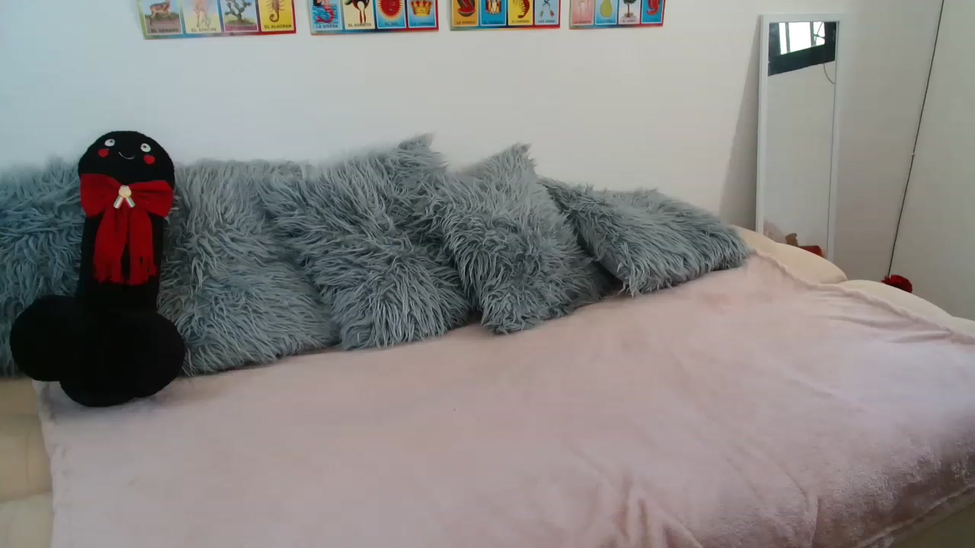 Gallery image thumbnail from Mexicanissima's myfreecams stream on, 04/18/2023, 20:14 image 1 of 20