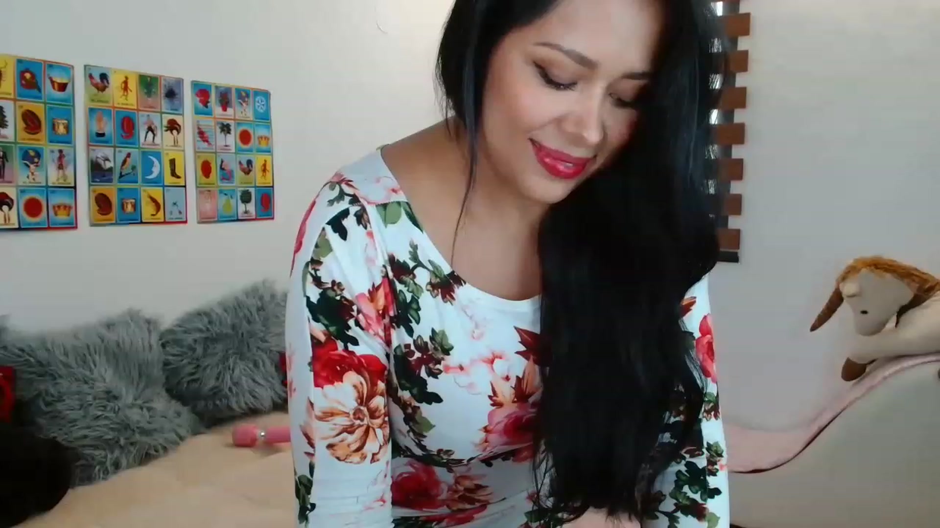Gallery image thumbnail from Mexicanissima's myfreecams stream on, 05/22/2023, 20:17 image 6 of 20