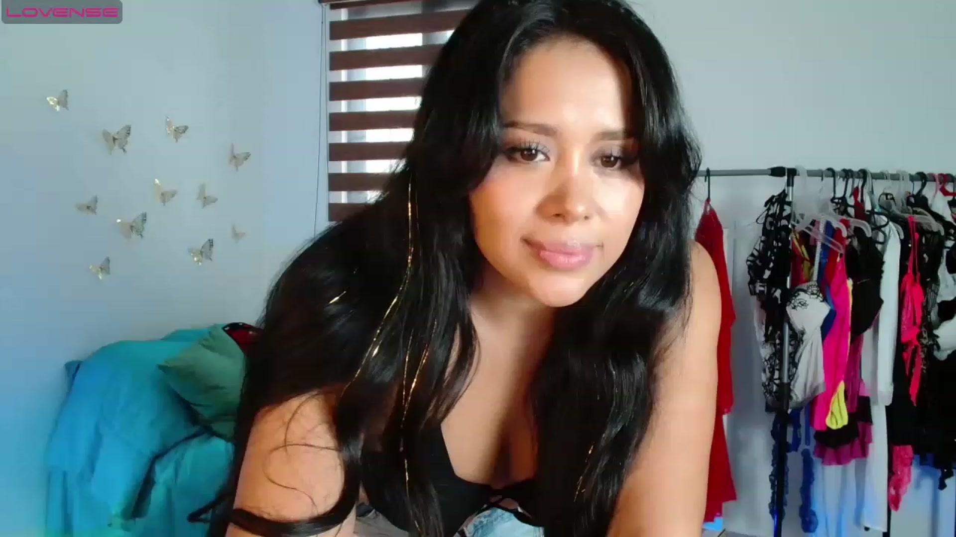 Gallery image thumbnail from Mexicanissima's myfreecams stream on, 07/06/2023, 19:46 image 11 of 20